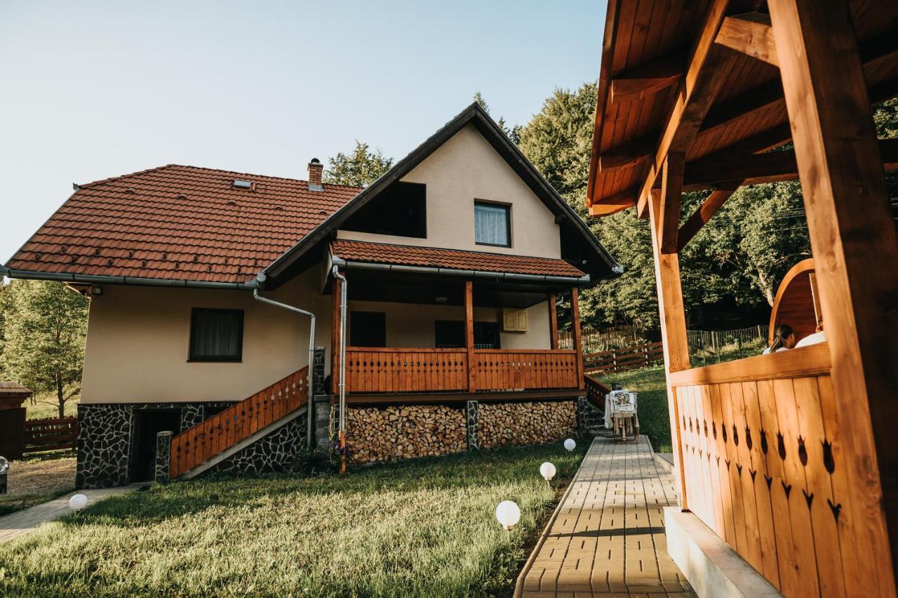 Sugopatak Kulcsoshaz Villa Izvoare  Exterior photo